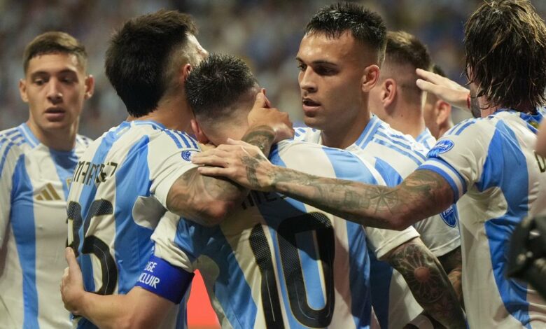 Argentina wins 2-0 against Canada in the opening match of the Copa America