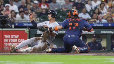 Yainer Diaz hits walk-off HR, helps Astros beat Red Sox