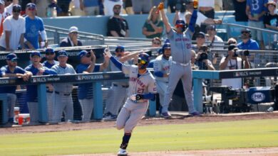 Bit by IBB, Vientos' slam helps Mets tie