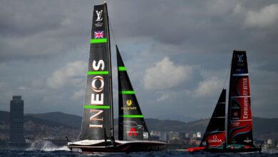 Britain overtakes New Zealand by winning two races, America's Cup finally lit