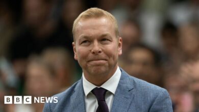 Cyclist Sir Chris Hoy announces his cancer is incurable