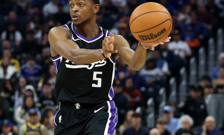 De'Aaron Fox in no rush to sign contract amid rumors he would prefer to stay with Kings