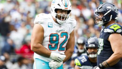 Dolphins DE Zack Siler out with serious eye injury, surgery possible