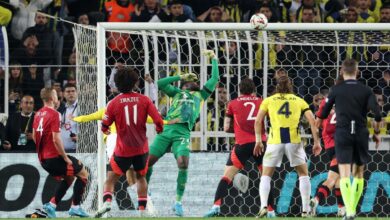 Fenerbahce vs Manchester United live: Jose Mourinho faces former team in Europa League latest score updates