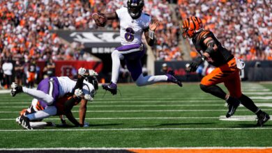 Lamar Jackson, Ravens rally past Bengals in OT