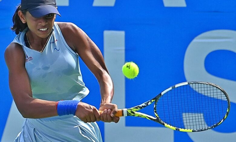 Maya Rajeswaran defeated fourth seed Lakshmi Prabha