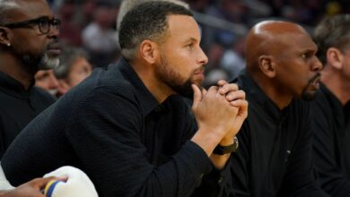 Curry became part of Dubs practice; Evaluation Sun.