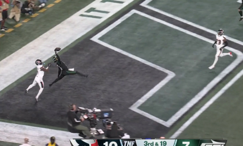 Garrett Wilson's absurd 1-handed TD is the NFL catch of the year